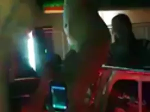 ქერა ბარბარა licks f ...