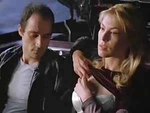 Busty აზიური sucks დ ...