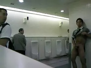ცოლი masturbates in  ...