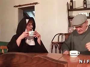 Bitch ჩანართები მისი ...