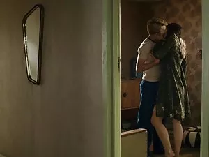 ქალბატონები ცეკვავენ ...