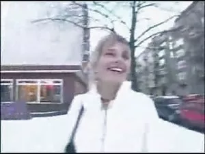 მოზარდი ლათინერი იღე ...