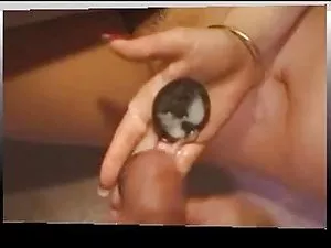 Dude fucks საკმაოდ b ...