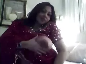 სუსტი, busty Shanda  ...